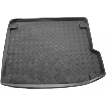 Fiat Palio Weekend boot protector