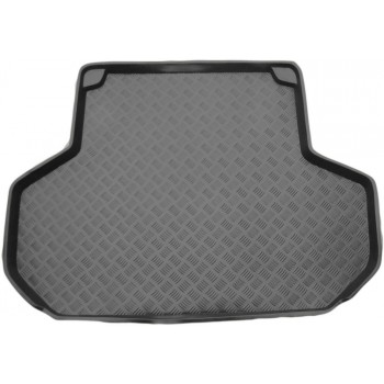 Mitsubishi Galant boot protector