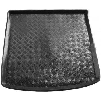 Mitsubishi Outlander (2012 - current) boot protector