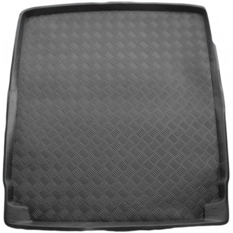 Volkswagen Passat B6 (2005 - 2010) boot protector