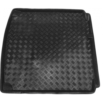 Volkswagen Jetta (2011 - current) boot protector