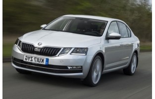 Skoda Octavia Hatchback (2017 - current) boot protector