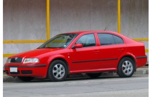 Skoda Octavia Hatchback (2000 - 2004) reversible boot protector