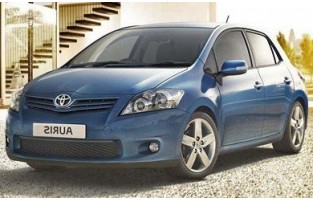 Toyota Auris (2010 - 2013) economical car mats