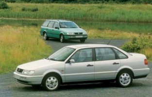 Volkswagen Passat B4 (1993 - 1996) graphite car mats