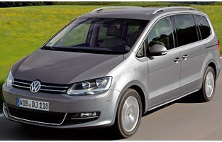 Floor mats Volkswagen Sharan 7 seater (2010 - present) logo Hybrid