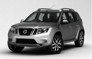 Nissan Terrano grey car mats